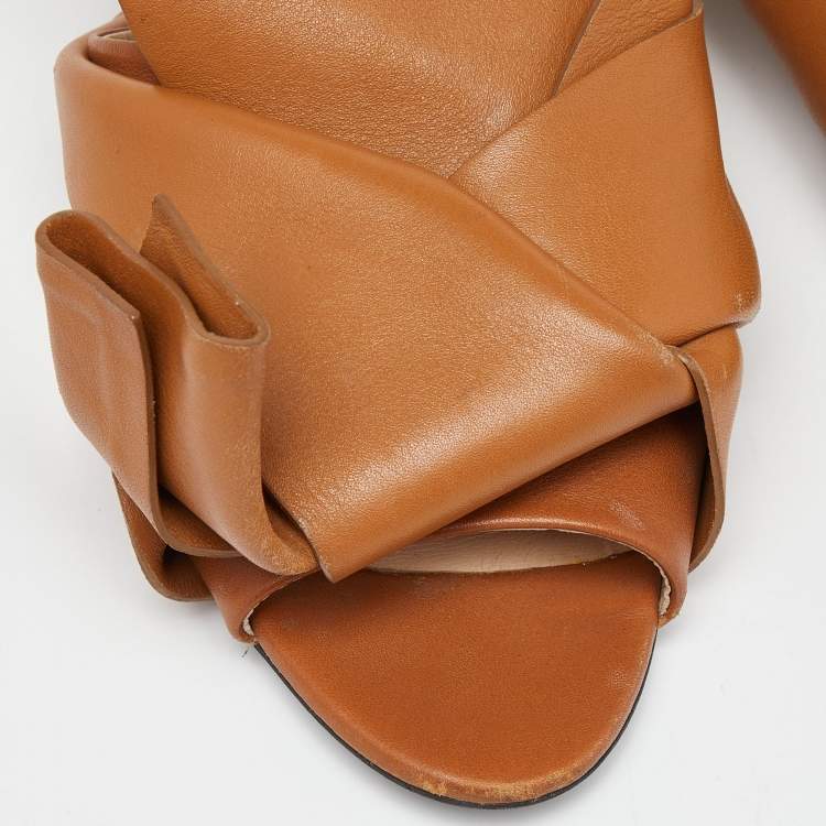 Pre Owned Nº21 Tan Knot Flat Slide Mules Size 36