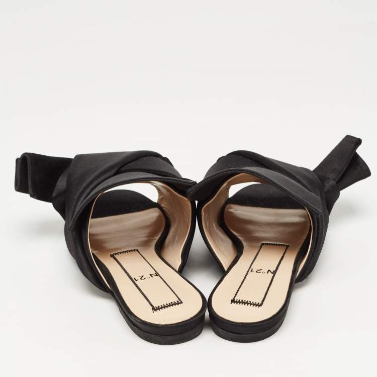 Pre Owned Nº21 Black Satin Knot Flat Slides Size 36