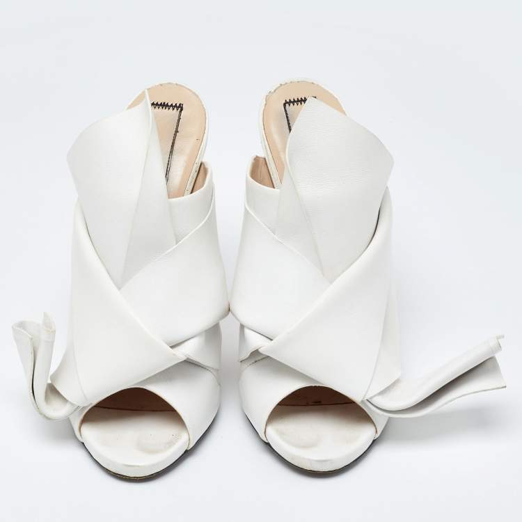 Pre Owned N°21 White Leather Raso Knot Mules Size 38.5