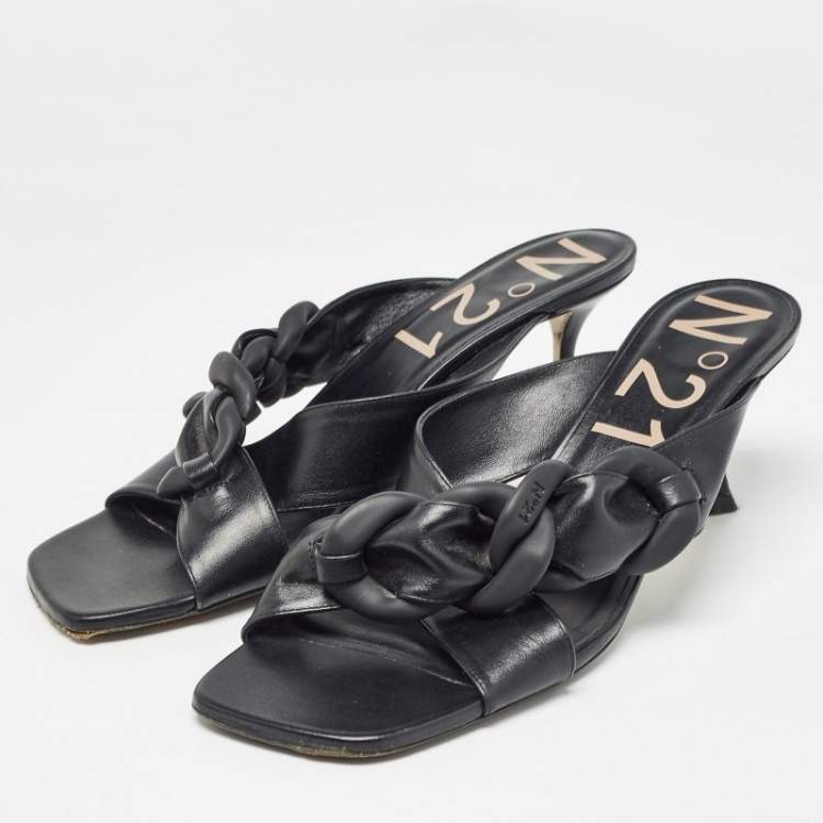 Pre Owned N°21 Black Leather Chain Detail Slide Sandals Size 41