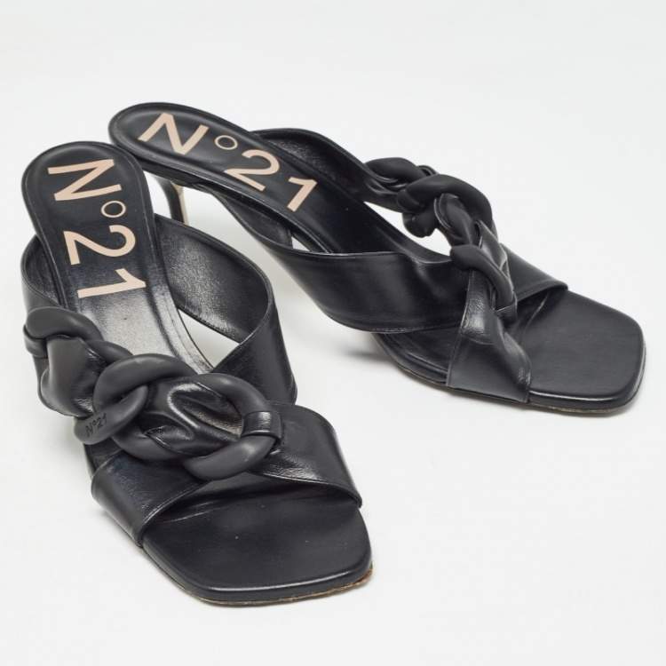 Pre Owned N°21 Black Leather Chain Detail Slide Sandals Size 41
