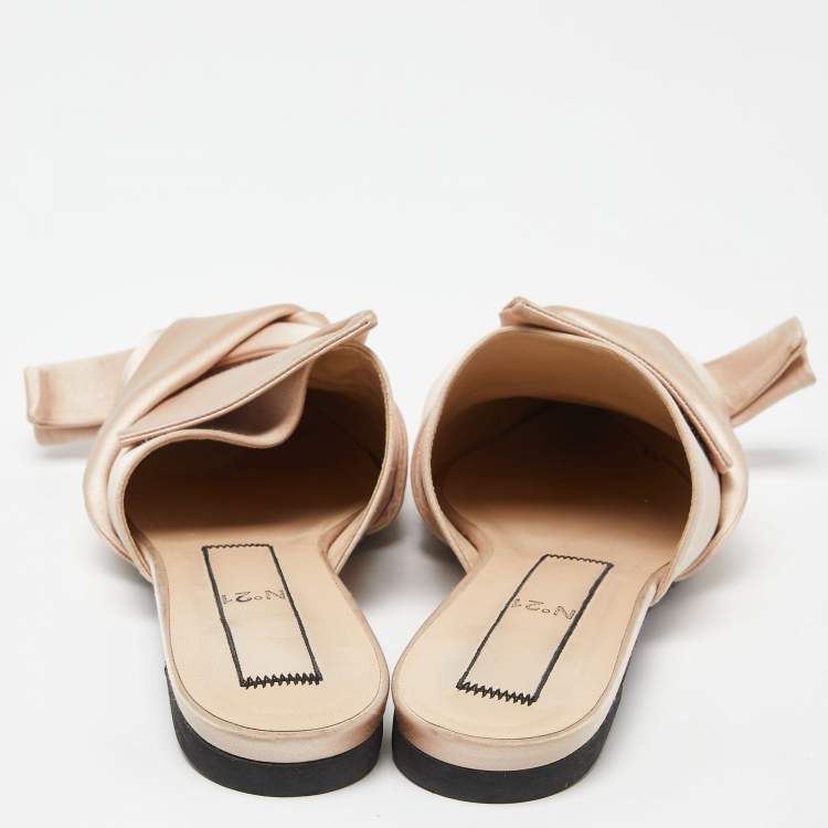 Pre Owned Nº21 Beige Knotted Satin Pointed Toe Flat Mules Size 40