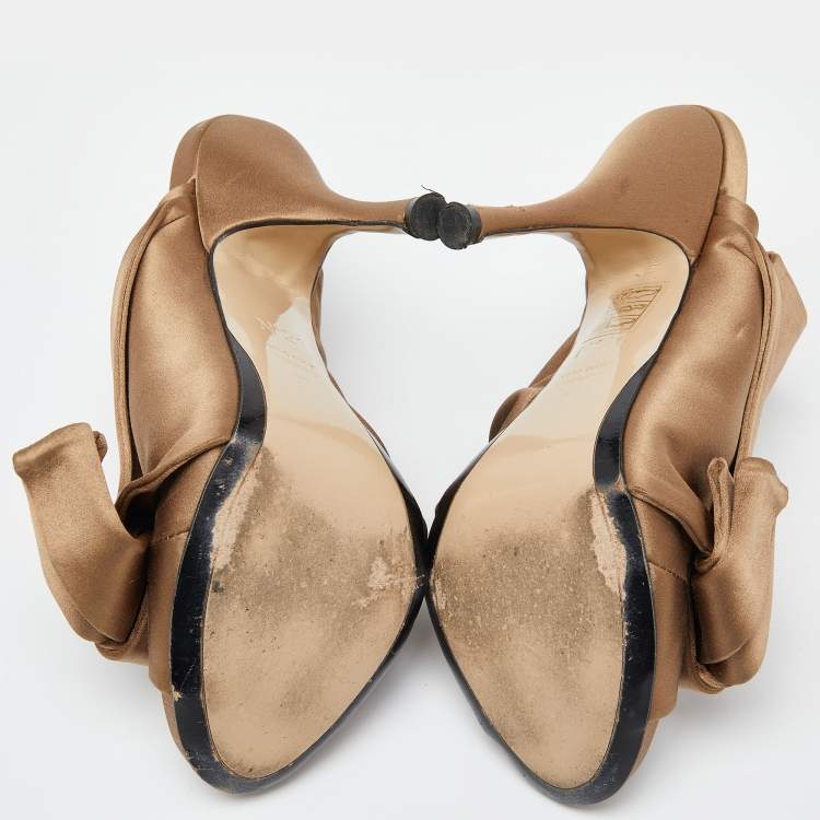 Pre Owned  N°21 Beige Satin Raso Knot Mule Sandals Size 37