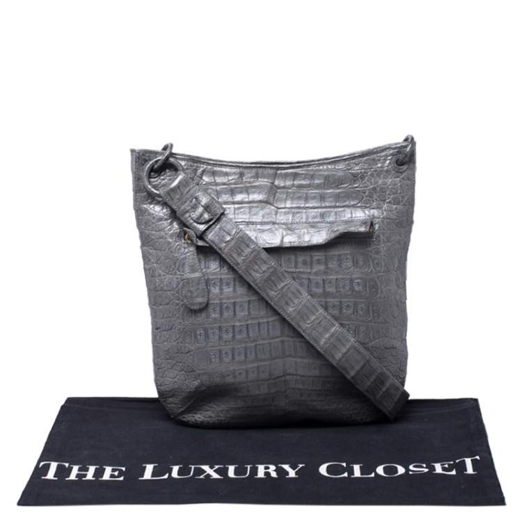مملوكة مسبقًا Nancy Gonzalez Grey Crocodile Messenger Bag