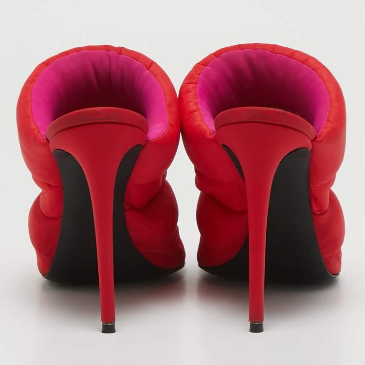 Pre Owned Nicholas Kirkwood Red Nylon Puffer Open Toe Mules Size 41
