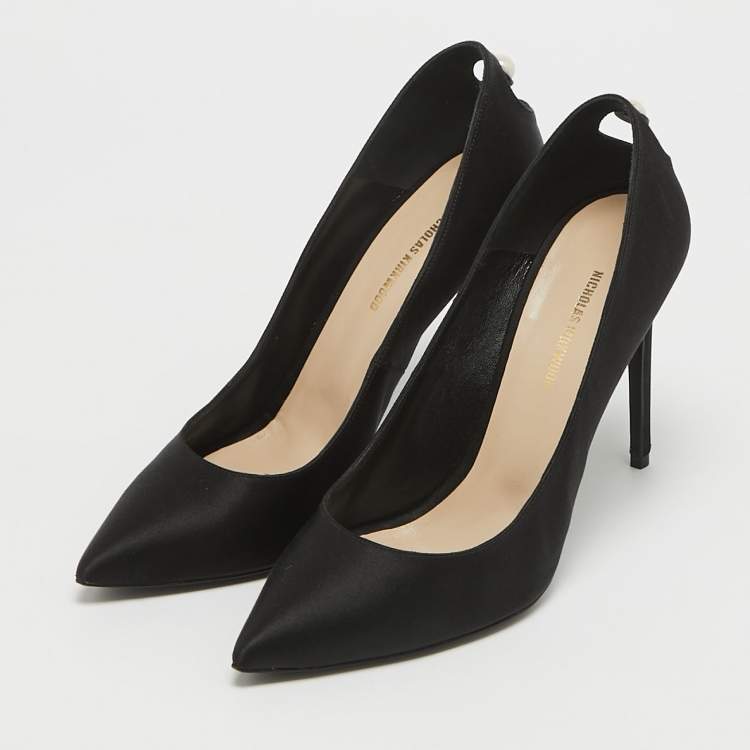 مملوكة مسبقًا Nicholas Kirkwood Black Satin Faux Pearl Detail Pumps Size 40