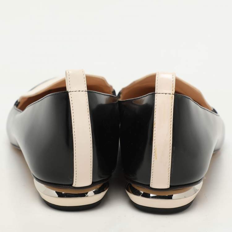 Pre Owned Nicholas Kirkwood Black/Light Beige Patent Leather Beya Smoking Slippers Size 38.5