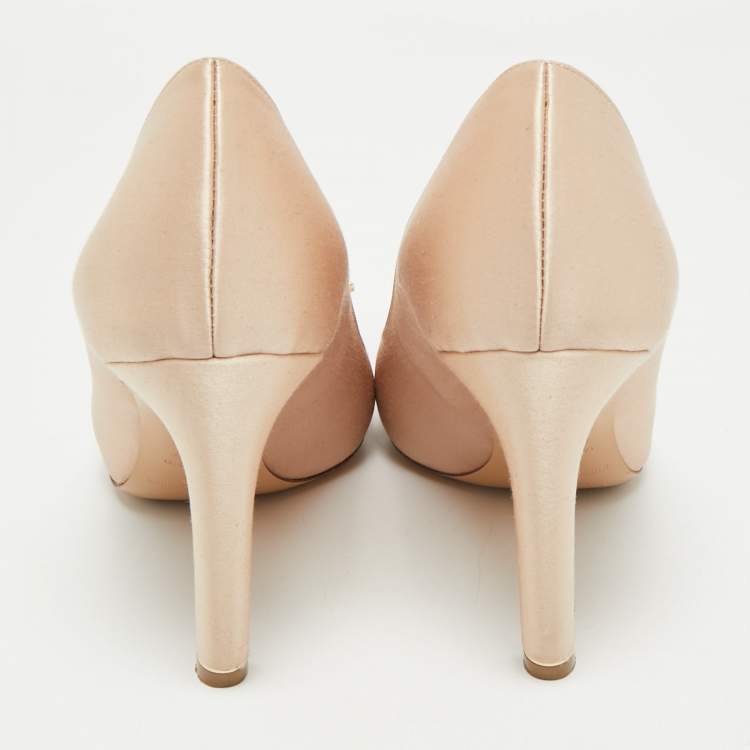 Pre Owned Nicholas Kirkwood Beige Satin Crystal Embellished Eden Pointed Toe Pumps Size 39.5