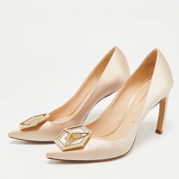 Pre Owned Nicholas Kirkwood Beige Satin Crystal Embellished Eden Pointed Toe Pumps Size 39.5