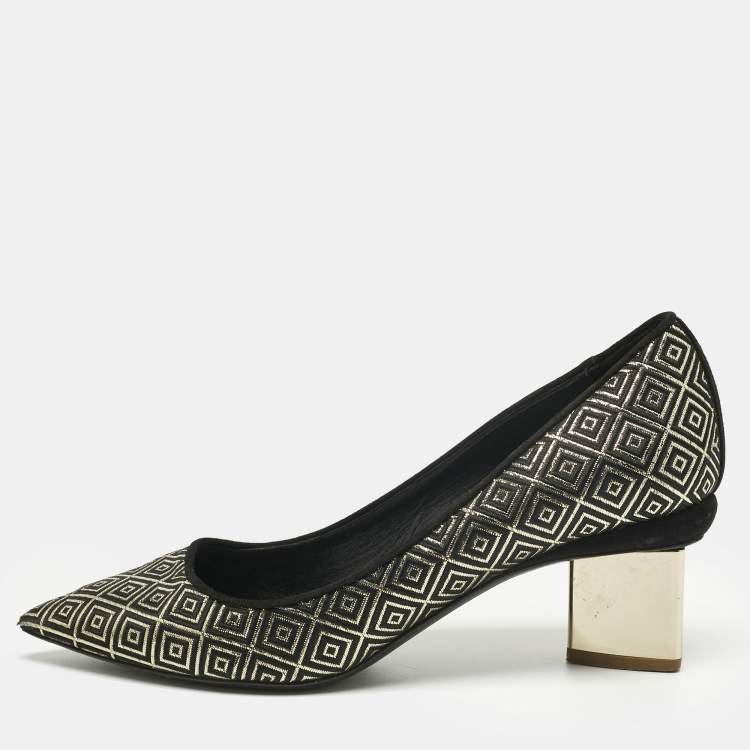 Pre Owned Nicholas Kirkwood Black/Gold Diamond Quilt Jacquard Pointed Toe Pumps Size 38