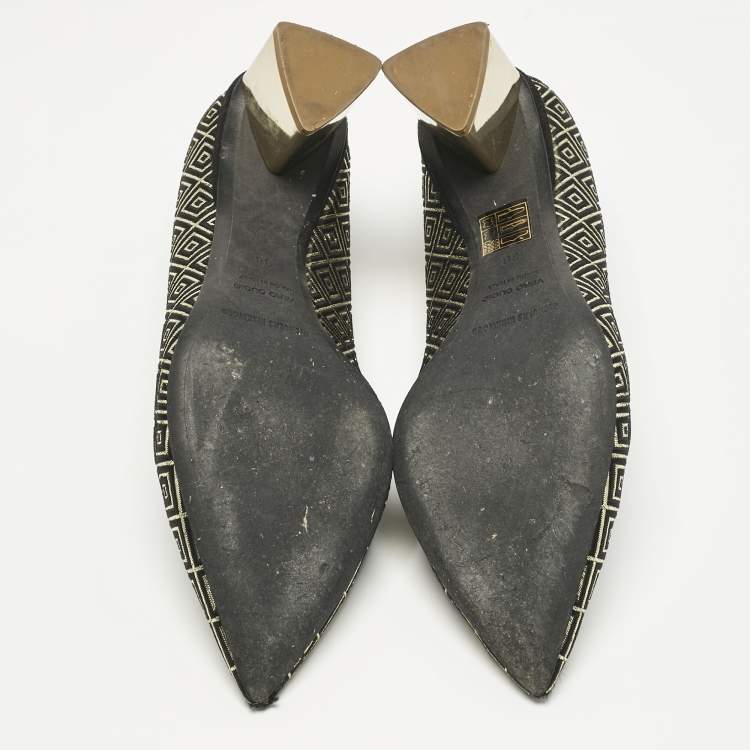 Pre Owned Nicholas Kirkwood Black/Gold Diamond Quilt Jacquard Pointed Toe Pumps Size 38