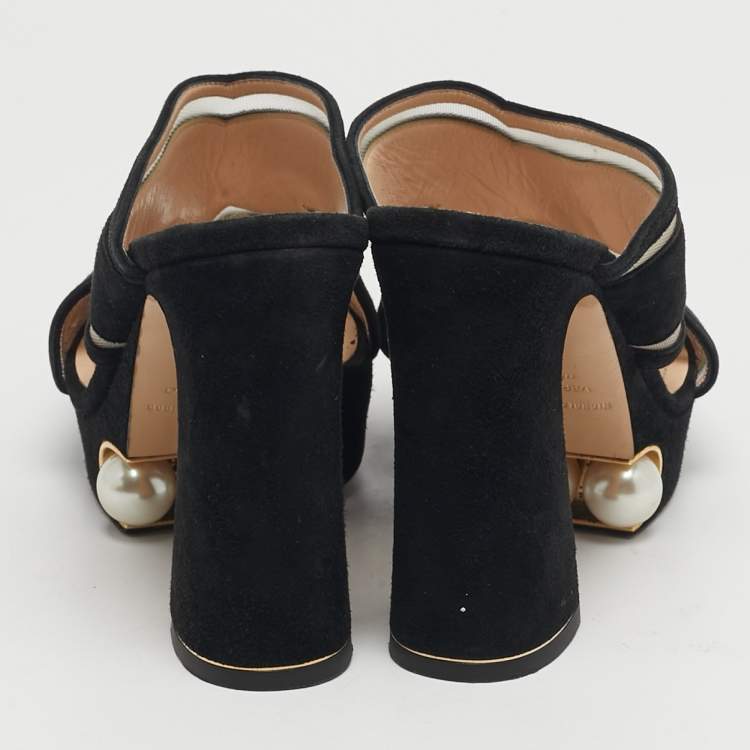 مملوكة مسبقًا Nicholas Kirkwood Size 37.5 Black Lace and Suede Pearl Embellished Platform Slide Sandals
