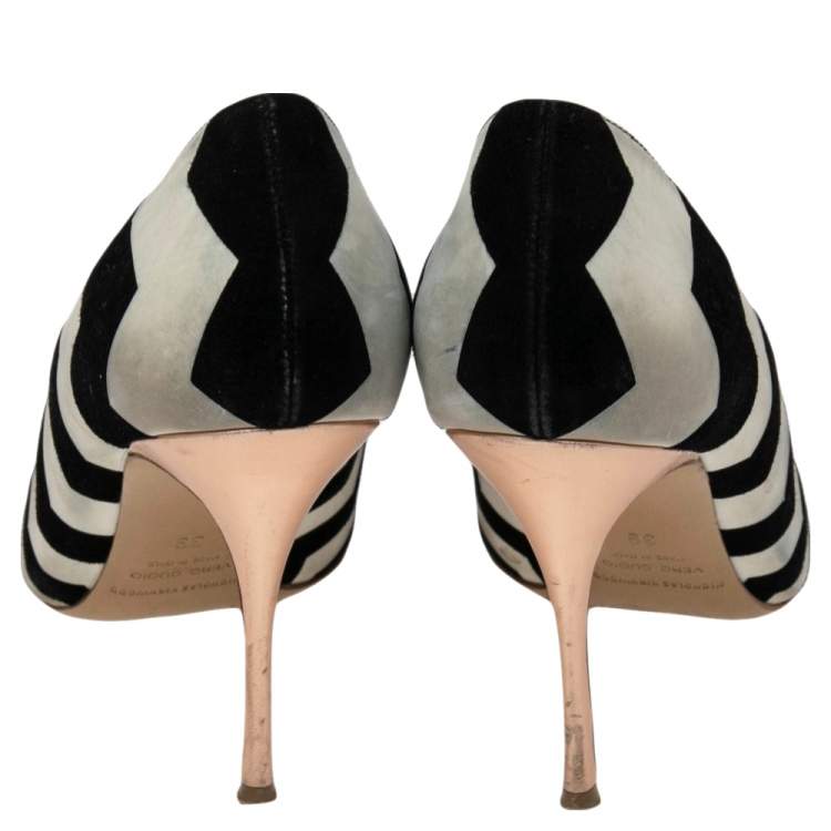 Pre Owned Nicholas Kirkwood Black/White Zigzag Print Suede Pointed Toe Pumps Size 39