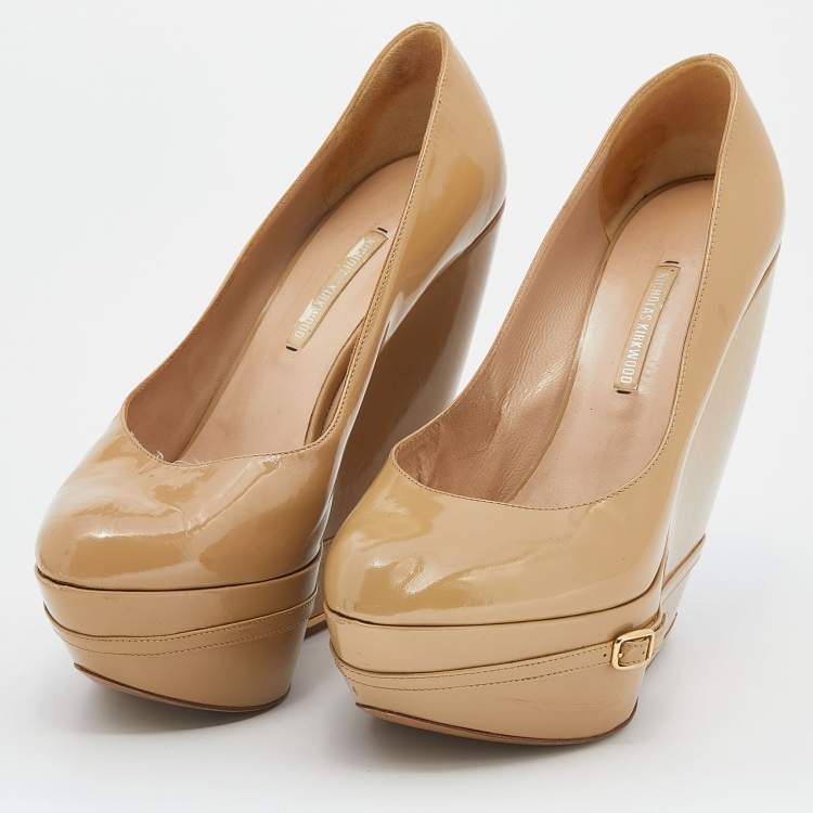 Pre Owned Nicholas Kirkwood Beige Patent Leather Wedge Platform Pumps Size 38.5