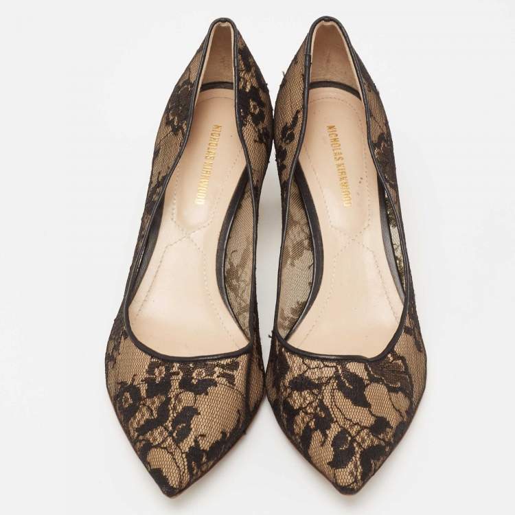 Pre Owned Nicholas Kirkwood Black/Beige Lace And Leather Floral Block Heel Pumps Size 39