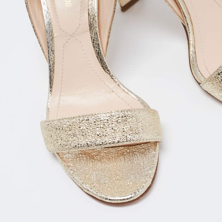 مملوكة مسبقًا Nicholas Kirkwood Light Gold Textured Leather Lola Pearl Ankle-Strap Sandals Size 38