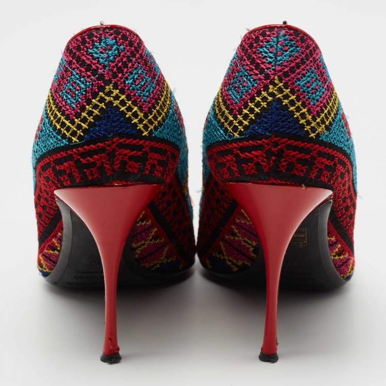 Pre Owned Nicholas Kirkwood Multicolor Mexican Embroidered Fabric Pointed Toe Pumps Size 39