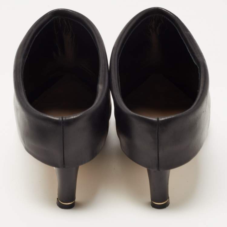 Pre Owned Nicholas Kirkwood Black Leather Pointed Toe Mules Size 37