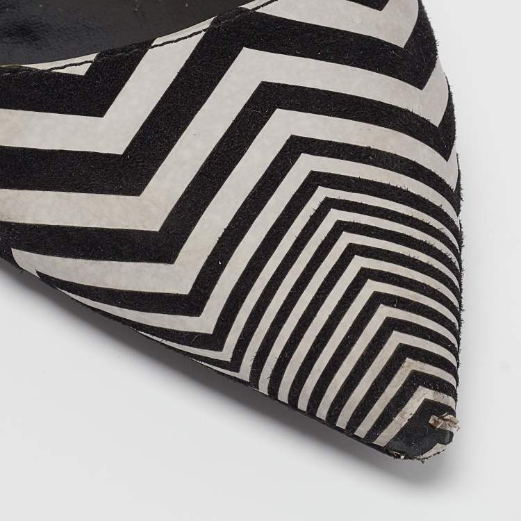 Pre Owned Nicholas Kirkwood Black/Grey Chevron Suede Block Heel Pumps Size 37