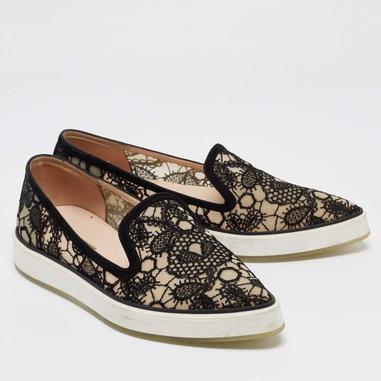 Pre Owned Nicholas Kirkwood Black/Beige Lace and Mesh Alona  Smoking Slipper Size 37.5