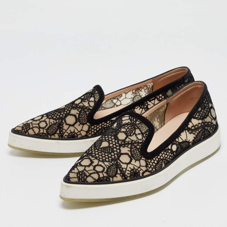 Pre Owned Nicholas Kirkwood Black/Beige Lace and Mesh Alona  Smoking Slipper Size 37.5
