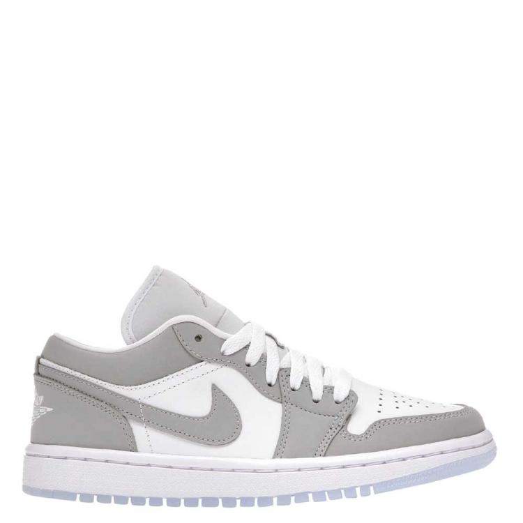 مملوكة مسبقًا Nike Jordan 1 Low Wolf Grey Sneakers Size US 6W (EU 36.5)