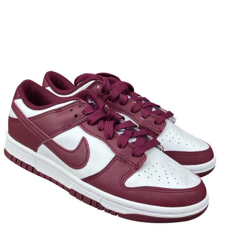 Pre Owned Nike WMNS Dunk Low Bordeaux Sneakers Size US 8.5W (EU 40)
