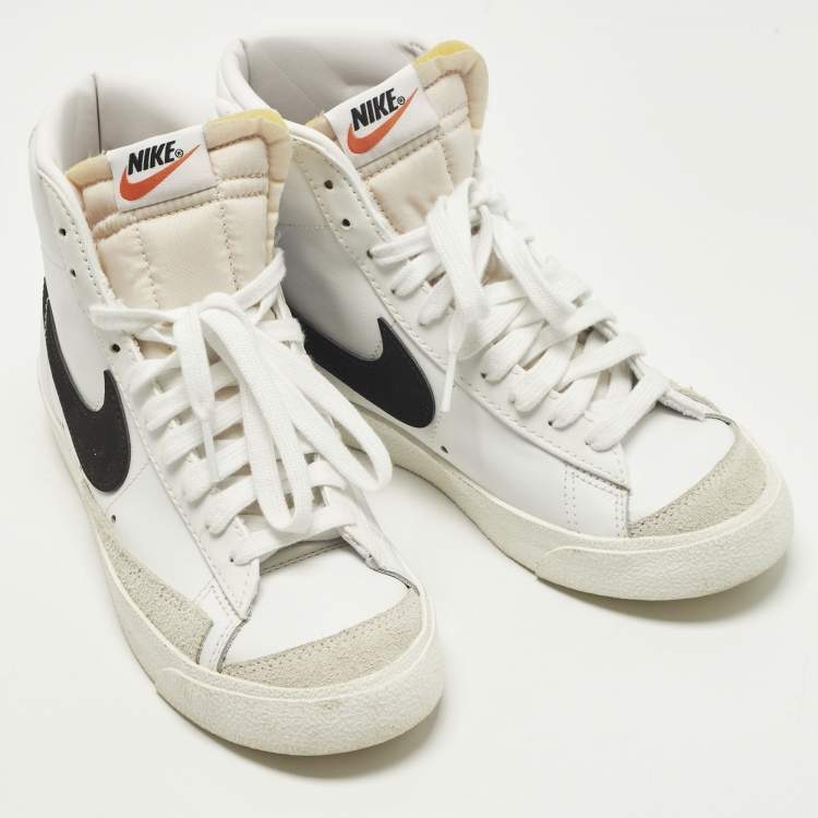 Pre Owned Nike Blazer Mid sacai Size 38 White Leather and Suede High Top Sneakers