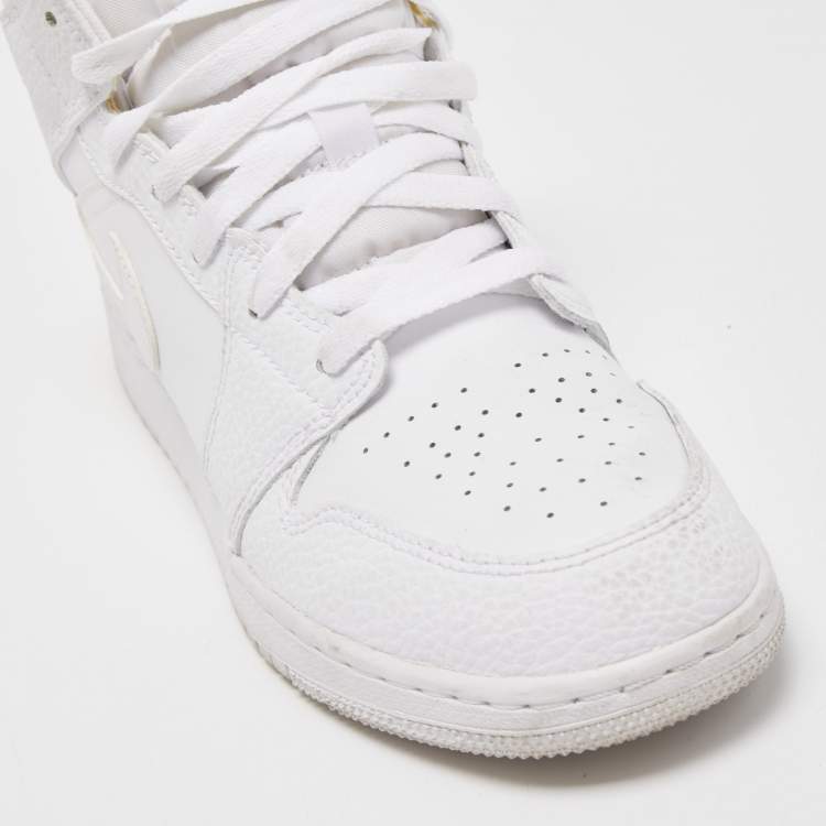 Pre Owned Air Jordans White Leather Air Jordan 1 Triple White Sneakers Size 40