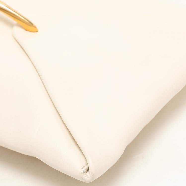 Pre Owned Nina Ricci Cream Leather Clutch