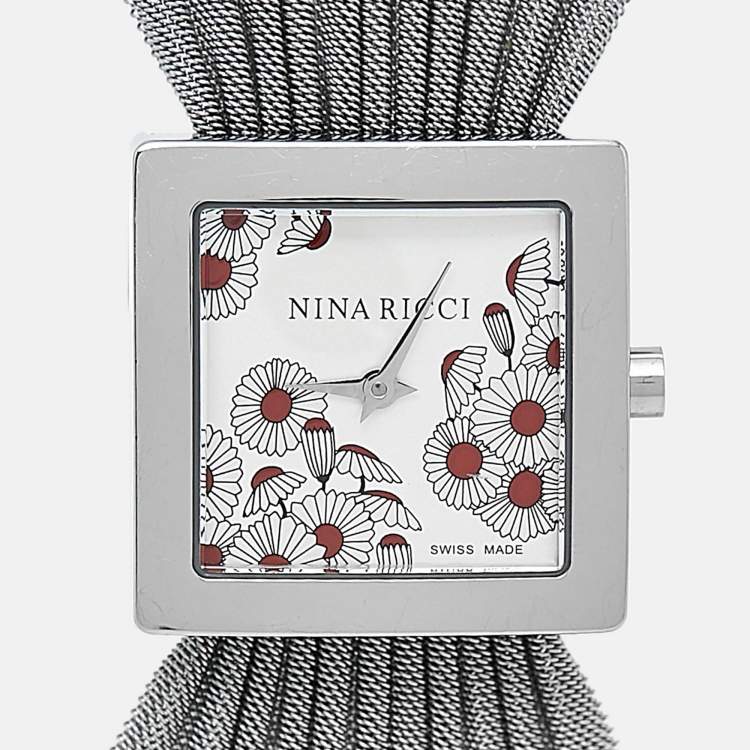Pre Owned Nina Ricci Silver Stainless Steel N019.12 Women's Wristwatch 24 mm