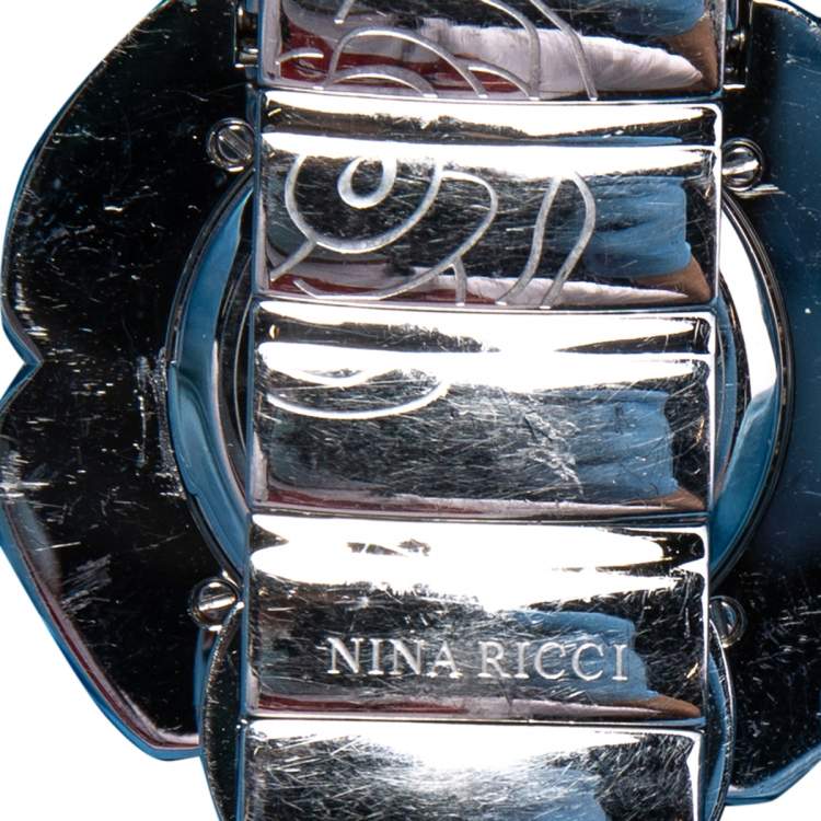 Pre Owned Nina Ricci Mother Of Pearl Enamel Camellia Motif Stainless Steel N051002SM Women's Wristwatch 40 mm