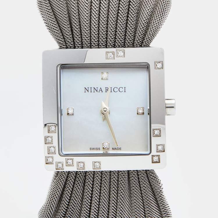 Pre Owned Nina Ricci Mother of Pearl Stainless Steel Diamonds N019.12 Women's Wristwatch 24 mm