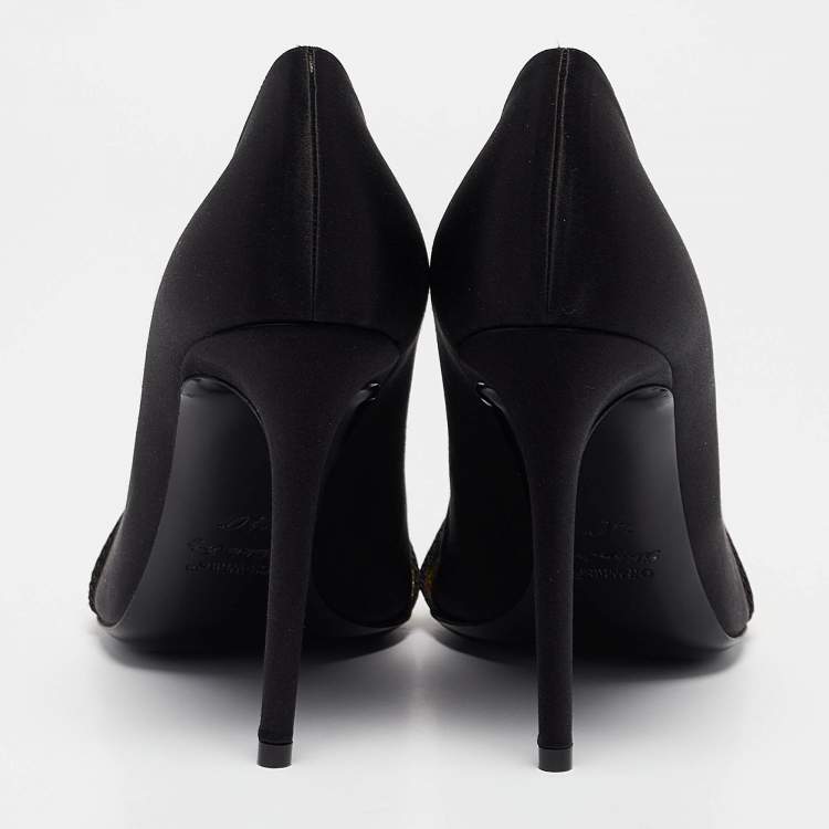 Pre Owned Off-White Black/Yellow Satin and Logo Canvas Commercial Bow Pumps Size 40