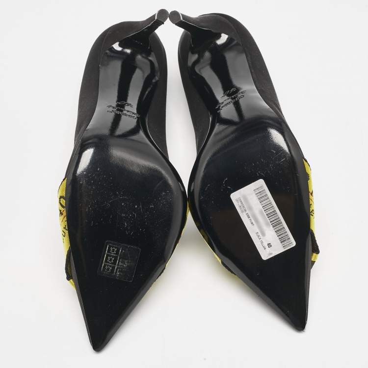 Pre Owned Off-White Black/Yellow Satin Commercial Bow Pumps Size 40