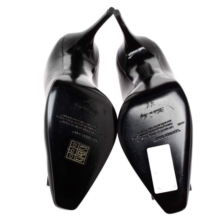 Pre Owned Off-White Black Leather Arrow Embellished Pumps Size 41
