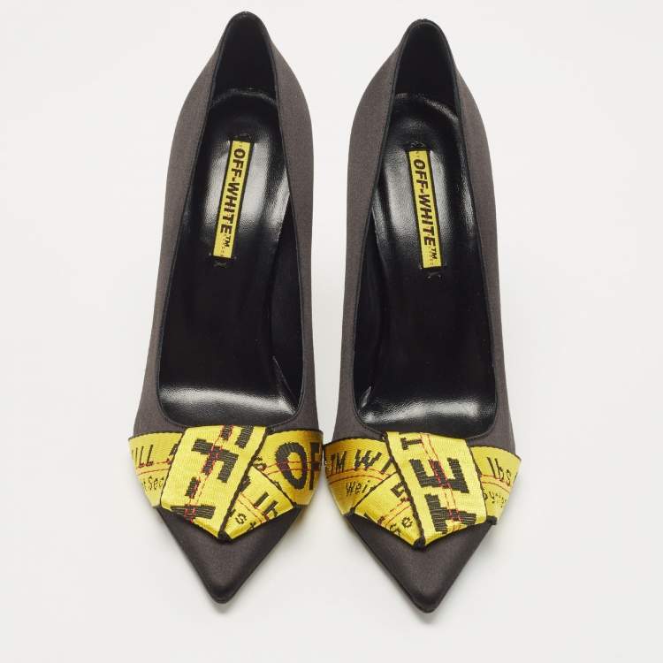 Pre Owned Off-White Black/Yellow Satin and Logo Canvas Pumps Size 40