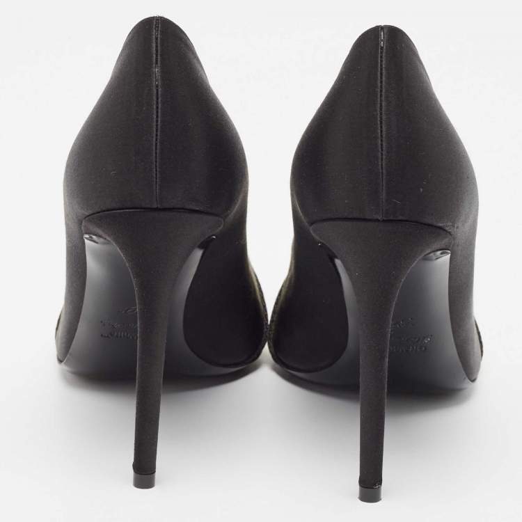 Pre Owned Off-White Black/Yellow Satin and Logo Canvas Pumps Size 39