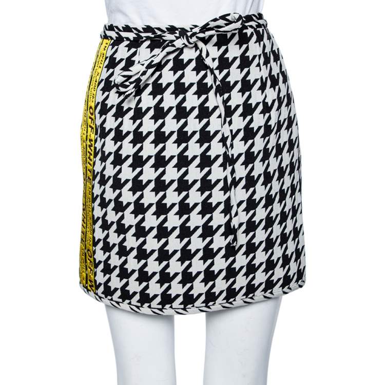 Pre Owned Off-White Monochrome Houndstooth Print Wool Mini Wrap Skirt S
