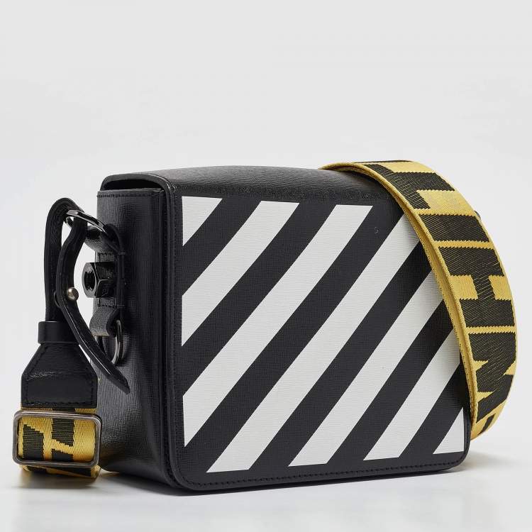 Pre Owned Off-White Black/White Diagonal Print Leather Binder Clip Crossbody Bag