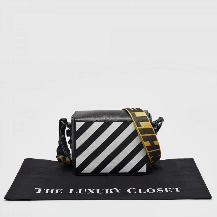 Pre Owned Off-White Black/White Diagonal Print Leather Binder Clip Crossbody Bag