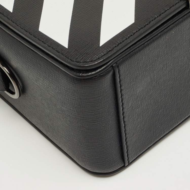 Pre Owned Off-White Black/White Diagonal Print Leather Binder Clip Crossbody Bag