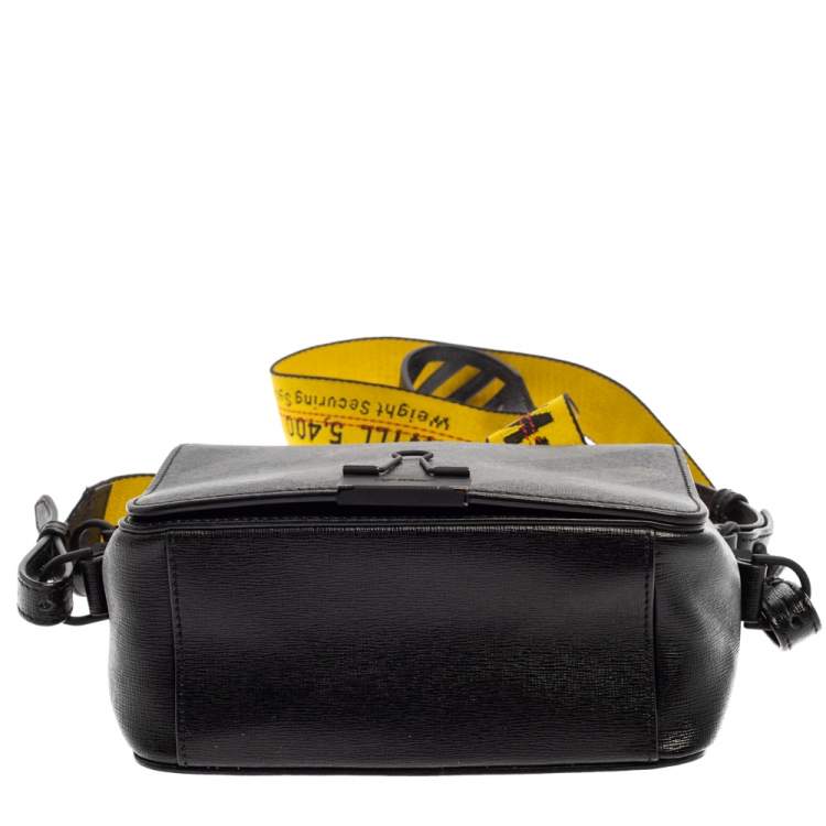 Pre Owned Off-White Black Diagonal Print Leather Binder Clip Crossbody Bag