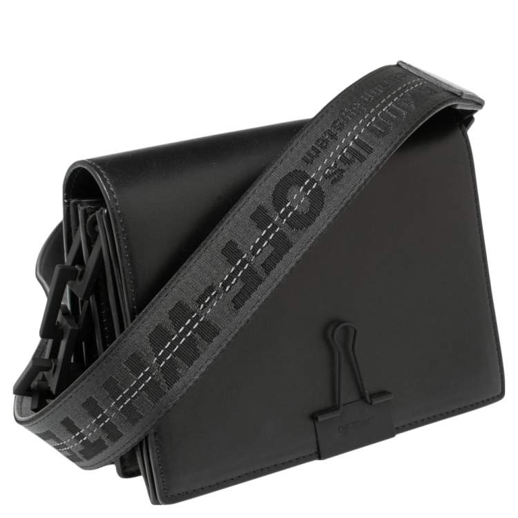 Pre Owned Off-White Black Leather Binder Clip Crossbody Bag