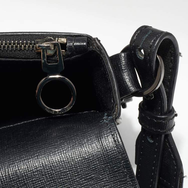 Pre Owned Off-White Black/White Diagonal Print Leather Mini Binder Clip Crossbody Bag