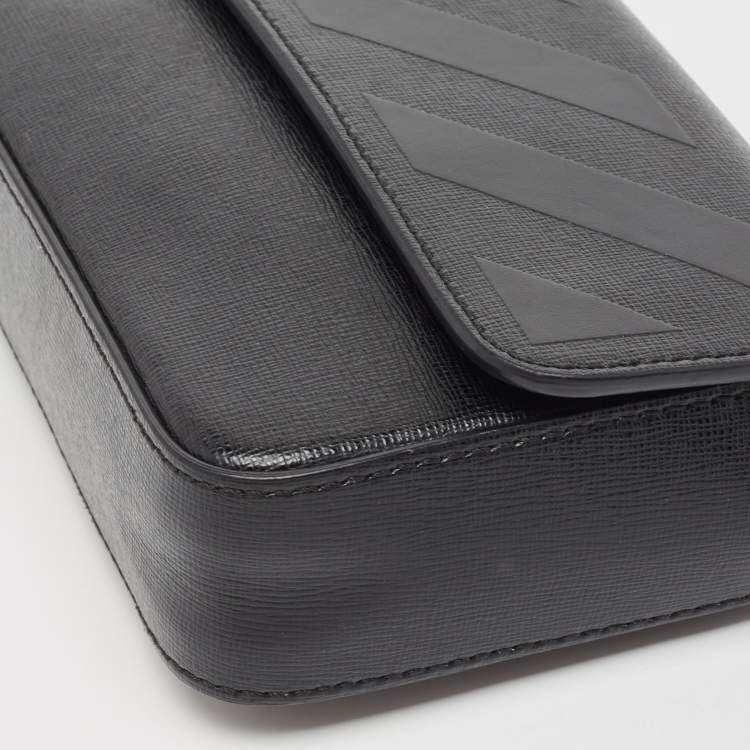 Pre Owned Off-White Black Leather Flap Wristlet Clutch