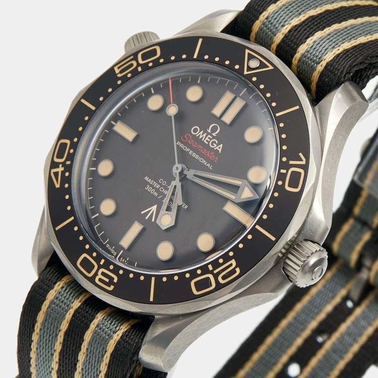 Pre Owned Omega Brown Titanium NATO Seamaster 007 Edition 210.92.42.20.01.001 Men's Wristwatch 42 mm
