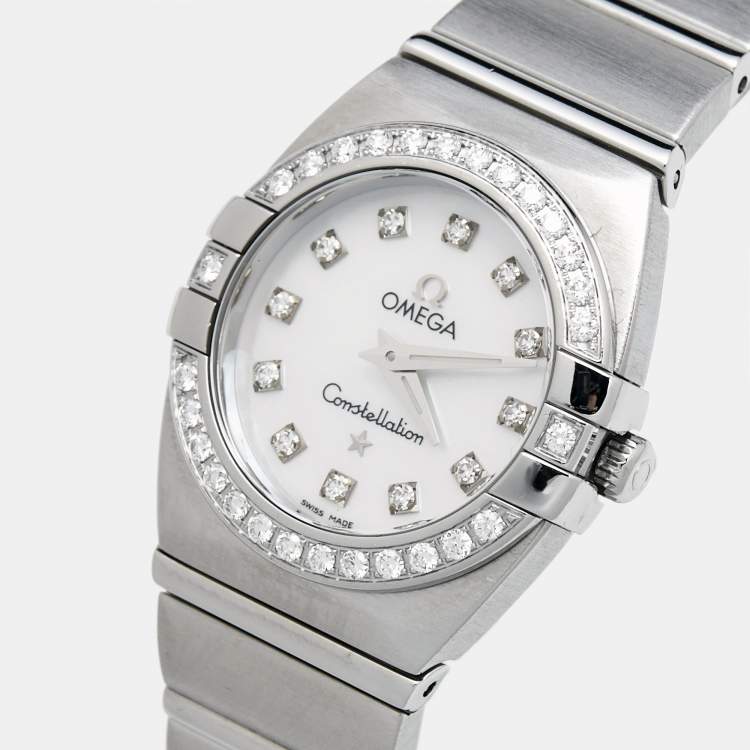 مملوكة مسبقًا Omega Mother Of Pearl Stainless Steel Diamond Constellation Double Eagle 1589.75.00 Women's Wristwatch 24 mm
