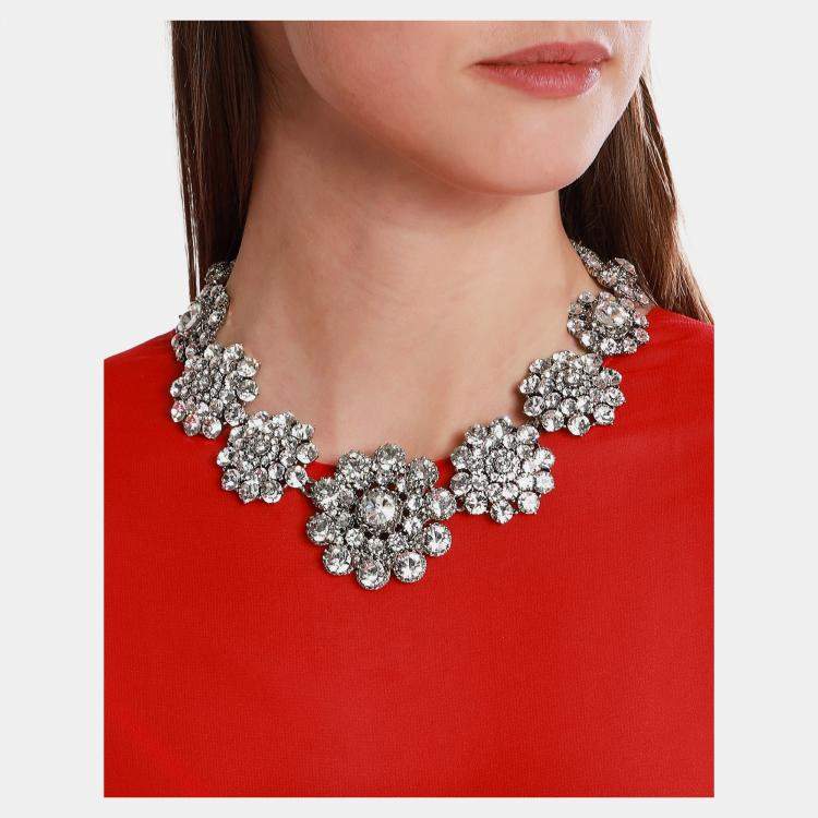 Pre Owned Oscar De La Renta Metal Necklace