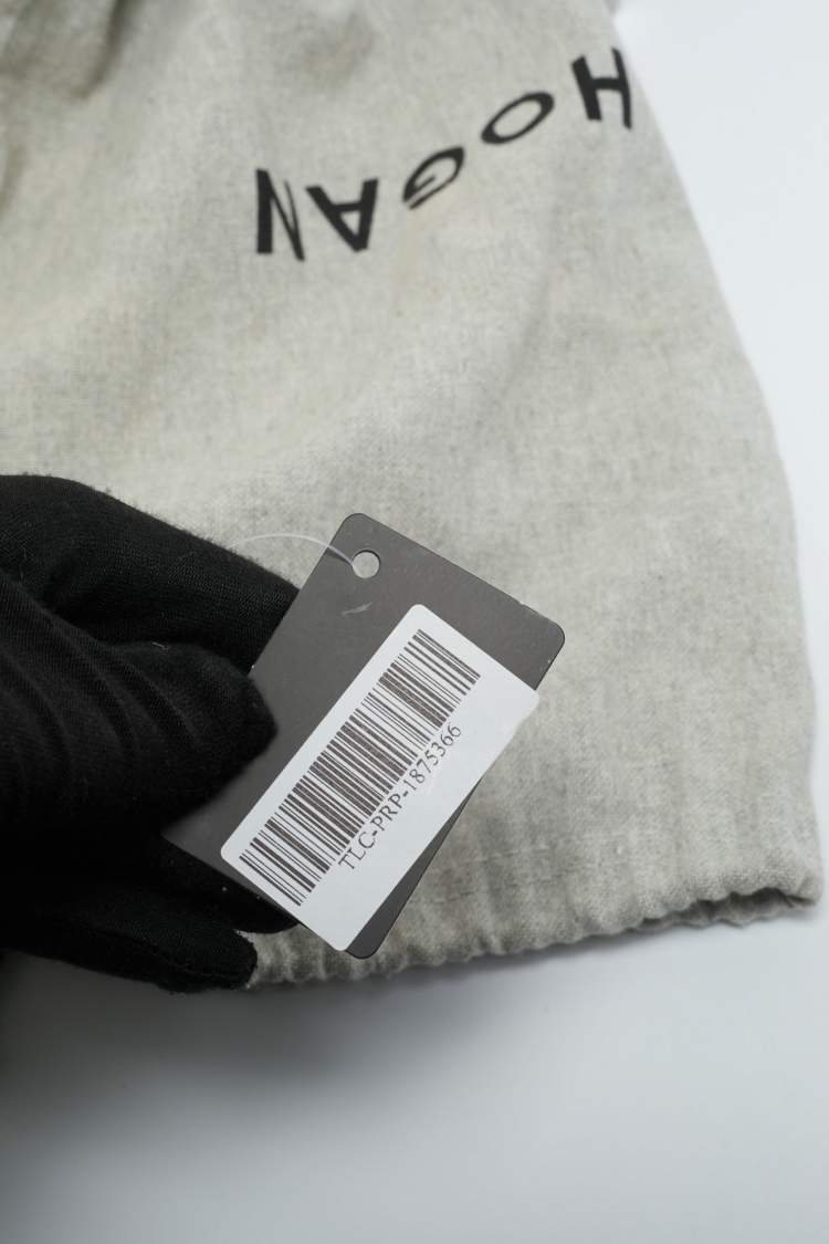 Pre Owned Oscar de la Renta Silver Patent Leather Crystal Embellished Belt M